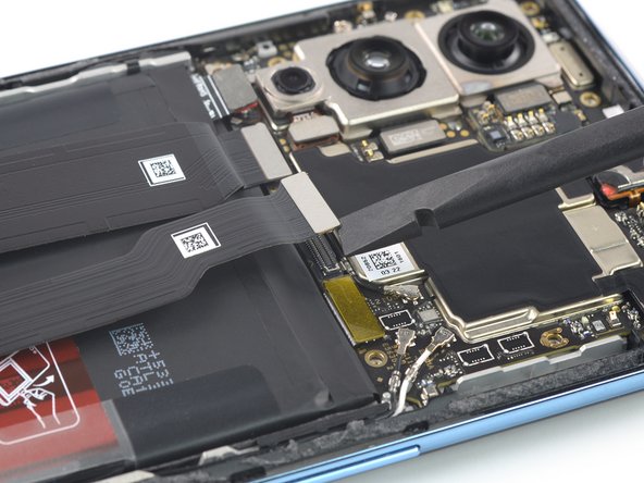 OnePlus 9 5G Screen Replacement, Disconnect the interconnect cable: step 22, image 2 of 2