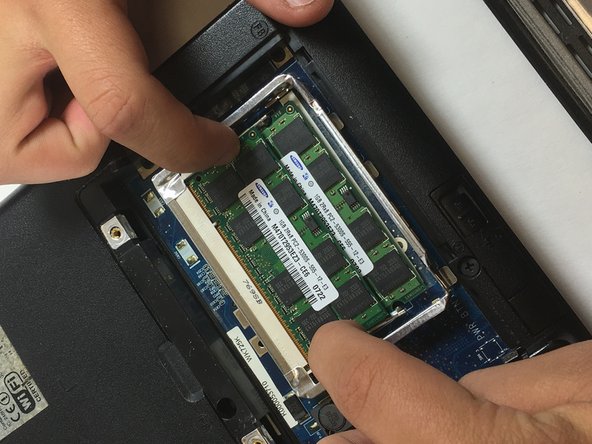 Toshiba Satellite A215-S4757 RAM Replacement: crwdns2935265:03crwdnd2935265:02crwdnd2935265:03crwdne2935265:0