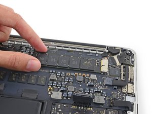 MacBook Pro 13インチ Retina Display Late 2013 SSD の交換 - iFixit