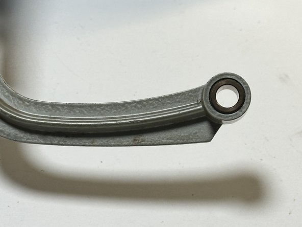 Zeiss Ikon Movielux Compact Projector Teardown, Projector arm pivot subassembly: crwdns2935265:04crwdnd2935265:03crwdnd2935265:03crwdne2935265:0