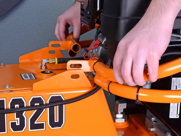 Barreto Tillers E1320HTRLR 2016 Wheel Drive Motor Replacement: crwdns2935265:011crwdnd2935265:02crwdnd2935265:02crwdne2935265:0