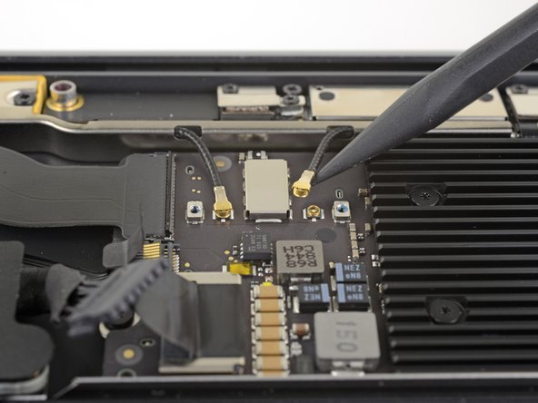 MacBook Air 13" Retina Display 2019 Display Replacement: crwdns2935265:06crwdnd2935265:02crwdnd2935265:03crwdne2935265:0