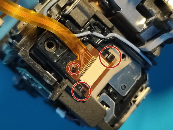 Sony A7 II Top Flex Cable replacement: crwdns2935265:047crwdnd2935265:03crwdnd2935265:03crwdne2935265:0