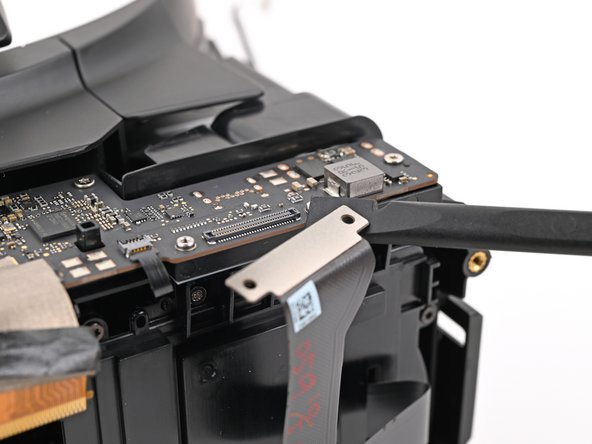 HTC Vive Pro 2 Lens Assembly Replacement, Disconnect the lens assembly: crwdns2935265:028crwdnd2935265:02crwdnd2935265:03crwdne2935265:0