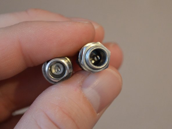 Celestron CPC 800 DC Power Socket Replacement, Confirming Replacement Socket Fits Properly: step 1, image 3 of 3