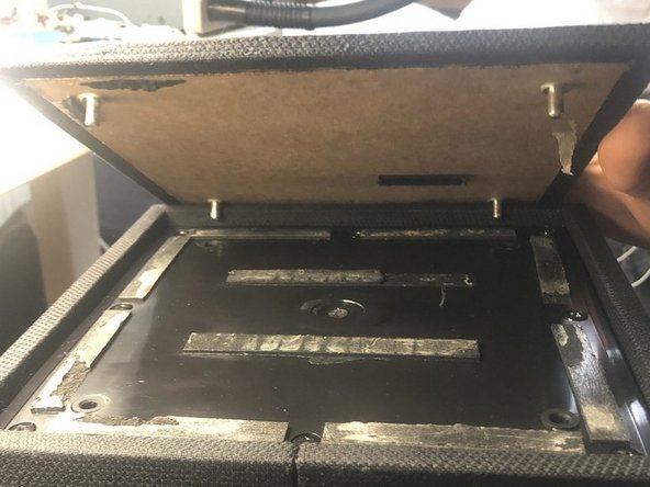 Urbanears Stammen Speaker not working: repair guide, Speaker Dissassembly: stap 0, afbeelding 2 van 2