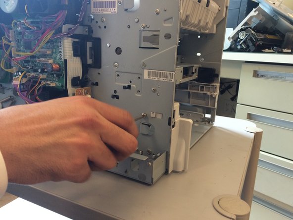 LaserJet P4014DN Printer Swing Plate Fuser Drive (Swing Plate Assembly) Replacement: crwdns2935265:020crwdnd2935265:03crwdnd2935265:03crwdne2935265:0