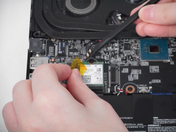 MSI GS66 Stealth 11UE-007 Cooling Fan Replacement: crwdns2935265:07crwdnd2935265:02crwdnd2935265:02crwdne2935265:0