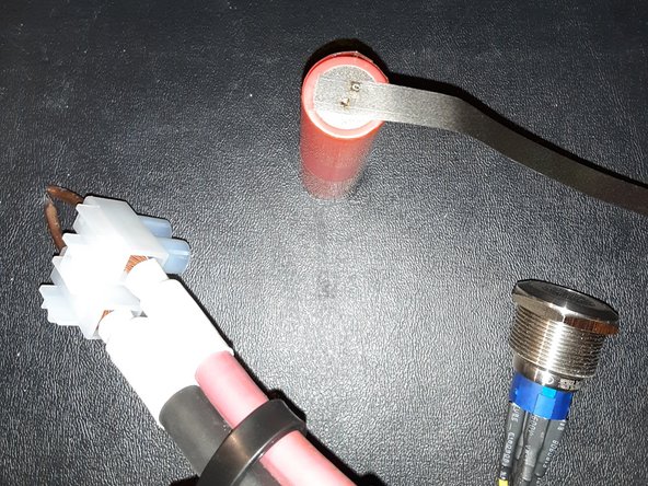 Pono Player Battery Replacement: crwdns2935265:04crwdnd2935265:02crwdnd2935265:02crwdne2935265:0