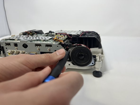 Epson PowerLite Home Cinema 1040 Speaker Replacement, Speaker: crwdns2935265:011crwdnd2935265:02crwdnd2935265:02crwdne2935265:0