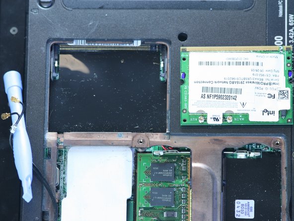 Asus V6800V Wireless Card Replacement: crwdns2935265:06crwdnd2935265:02crwdnd2935265:02crwdne2935265:0