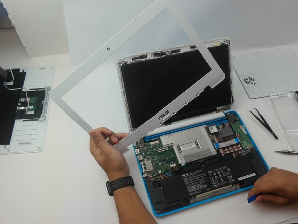 Asus Chromebook C300MA-DH02 Display Replacement: crwdns2935265:05crwdnd2935265:02crwdnd2935265:02crwdne2935265:0
