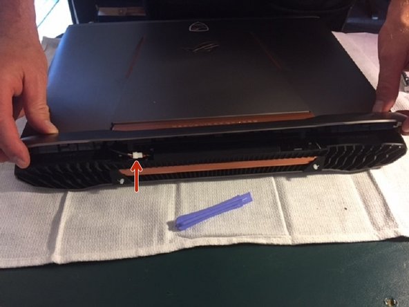 Asus ROG Laptop G752VL-DH71 RAM under keyboard Replacement, Hinge cover removal: crwdns2935265:08crwdnd2935265:02crwdnd2935265:03crwdne2935265:0