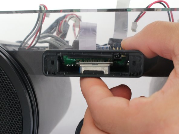 iHome iP1 30-pin Connector Replacement: crwdns2935265:011crwdnd2935265:02crwdnd2935265:03crwdne2935265:0