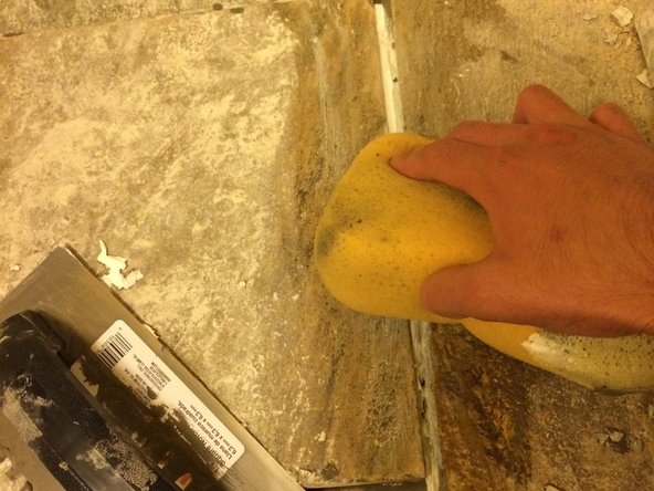 How to Install Bathroom Tile Flooring: crwdns2935265:011crwdnd2935265:03crwdnd2935265:03crwdne2935265:0