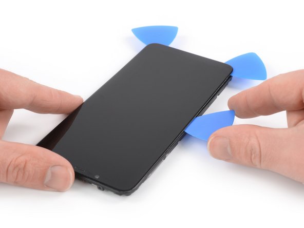 Pocophone F1 IPS LCD Screen & Digitizer Replacement, Slice the adhesive: step 23, image 2 of 3