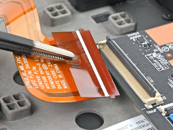 Lenovo ThinkPad T16 Gen 3 Motherboard Replacement, Disconnect the interconnect cable: stap 0, afbeelding 3 van 3