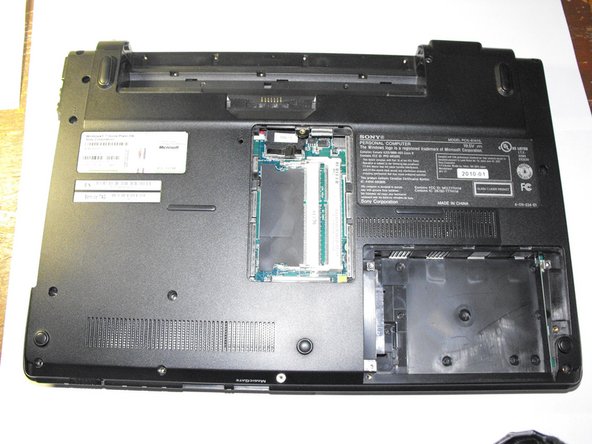 Sony VAIO PCG-61411L Teardown: crwdns2935265:04crwdnd2935265:03crwdnd2935265:03crwdne2935265:0