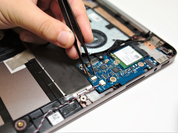 Asus ZenBook UX330U CPU Fan Replacement: step 11, image 2 of 3