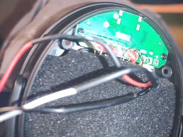 Srhythm NC25 Battery Replacement, Soldering the cables: crwdns2935265:05crwdnd2935265:03crwdnd2935265:03crwdne2935265:0