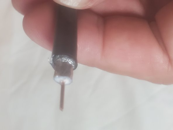 How to Replace a RG-6 Coaxial Cable Connector: crwdns2935265:03crwdnd2935265:03crwdnd2935265:03crwdne2935265:0