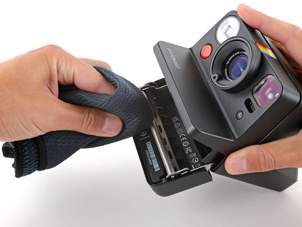 How to Clean the Rollers in Your Polaroid Now (Gen 3) Camera, Clean the rollers: crwdns2935265:03crwdnd2935265:02crwdnd2935265:02crwdne2935265:0