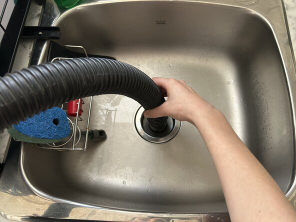 How to Unclog a Sink Using a Wet Vacuum: Schritt 7, Bild 3 von 3