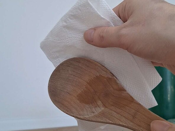 How to Restore Wooden Cooking Utensils: crwdns2935265:04crwdnd2935265:03crwdnd2935265:03crwdne2935265:0