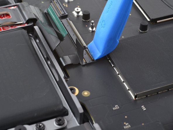 MacBook Pro 14" Late 2023 (M3) USB-C Ports Replacement, Disconnect the keyboard backlight: crwdns2935265:044crwdnd2935265:02crwdnd2935265:03crwdne2935265:0