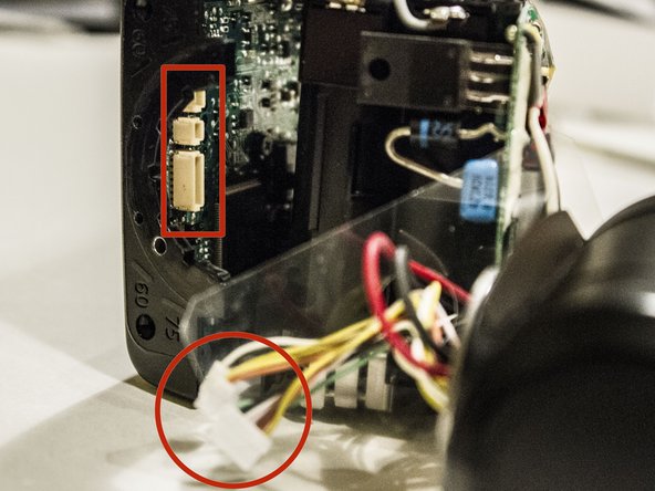 Canon Speedlight 430EX II LCD Replacement, Unplug Wires: crwdns2935265:05crwdnd2935265:02crwdnd2935265:03crwdne2935265:0