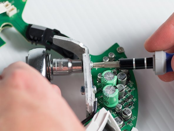 Disassembling the Circuit Board: crwdns2935265:011crwdnd2935265:02crwdnd2935265:03crwdne2935265:0