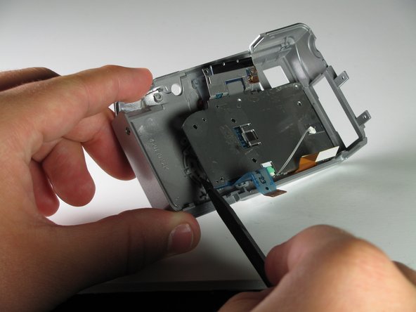 Olympus C-765 LCD Screen Replacement: crwdns2935265:03crwdnd2935265:03crwdnd2935265:03crwdne2935265:0