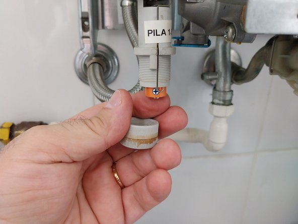 Junkers WR11-2 Water Heater Battery Replacement: crwdns2935265:05crwdnd2935265:02crwdnd2935265:03crwdne2935265:0