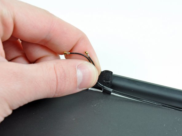 MacBook Air 11" Late 2010 Upper Case Replacement: crwdns2935265:026crwdnd2935265:02crwdnd2935265:03crwdne2935265:0