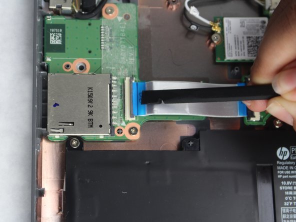 HP Chromebook 11-2210nr SD Card Reader Replacement: stap 0, afbeelding 2 van 3