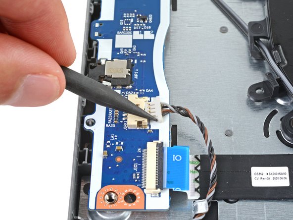 Lenovo IdeaPad 3-15IIL05 Speakers Replacement, Disconnect the speakers: crwdns2935265:011crwdnd2935265:02crwdnd2935265:03crwdne2935265:0