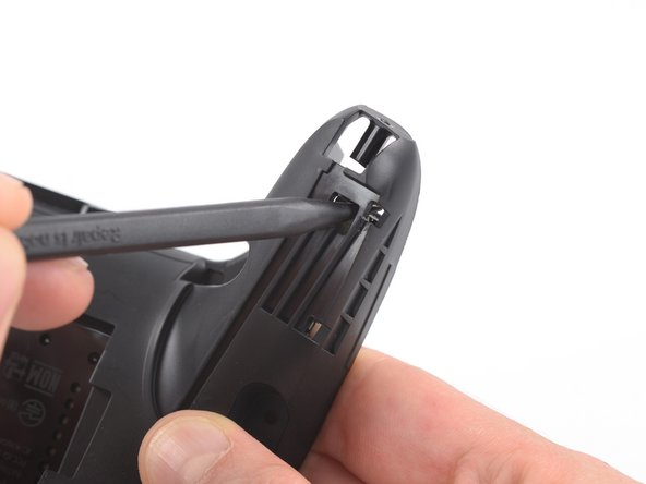 Switch Pro Controller Motherboard Replacement, Loosen the adhesive: crwdns2935265:013crwdnd2935265:02crwdnd2935265:02crwdne2935265:0