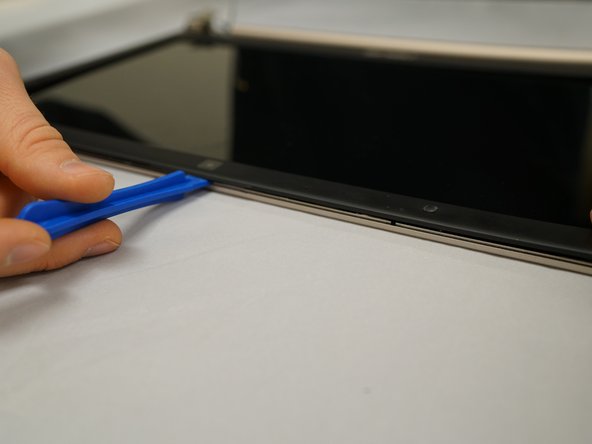 ASUS U46E-RAL7 Screen Replacement: crwdns2935265:015crwdnd2935265:03crwdnd2935265:03crwdne2935265:0