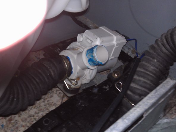 Repairing GE Washer WPGT9350COPL Drain Pump: crwdns2935265:012crwdnd2935265:02crwdnd2935265:03crwdne2935265:0