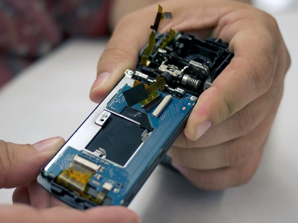 Sony Handycam HDR-CX380 LCD Screen  Replacement: crwdns2935265:033crwdnd2935265:02crwdnd2935265:02crwdne2935265:0