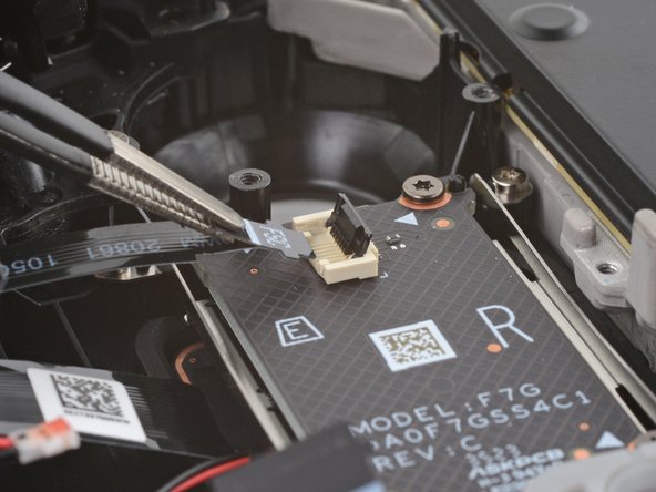 Steam Deck OLED Right Touchpad Replacement, Remove the right touchpad board cable: 21 단계, 이미지 3개 중 3개