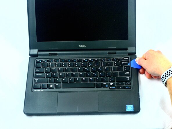 Dell Latitude 3150 Keyboard Replacement, Keyboard: step 3, image 1 of 1