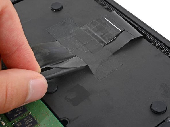 Razer Blade 15 Advanced Model (Early 2020) Heatsink Replacement, Detach the display cables: stap 0, afbeelding 2 van 3