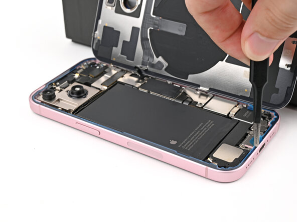 iPhone 15 Battery Replacement: stap 53, afbeelding 1 van 3