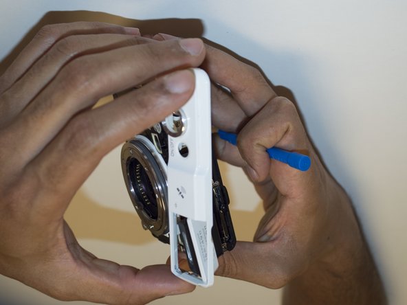 Nikon 1 AW 1 Rear Panel Replacement: crwdns2935265:07crwdnd2935265:02crwdnd2935265:03crwdne2935265:0