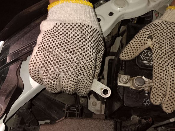 2018 Toyota Corolla LE Battery Replacement: crwdns2935265:03crwdnd2935265:03crwdnd2935265:03crwdne2935265:0