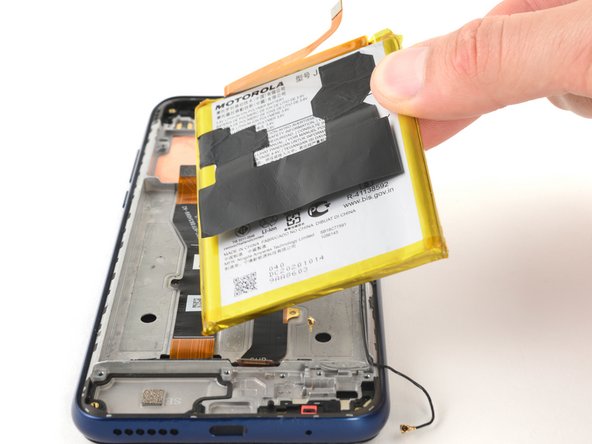 Motorola Moto G Play (2021) Screen Replacement, Remove the battery: crwdns2935265:041crwdnd2935265:02crwdnd2935265:02crwdne2935265:0
