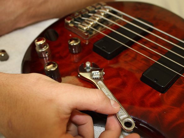 Ibanez 5 String Bass Model SR405QM Potentiometer Replacement: crwdns2935265:09crwdnd2935265:02crwdnd2935265:02crwdne2935265:0