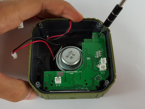 Omaker M4 Port Cover Replacement: crwdns2935265:08crwdnd2935265:02crwdnd2935265:02crwdne2935265:0