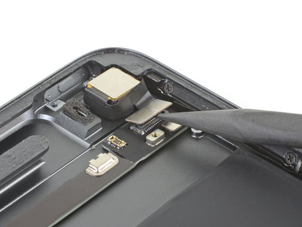 iPad Air 3 Rear Camera Replacement, Disconnect the rear camera: step 23, image 2 of 2